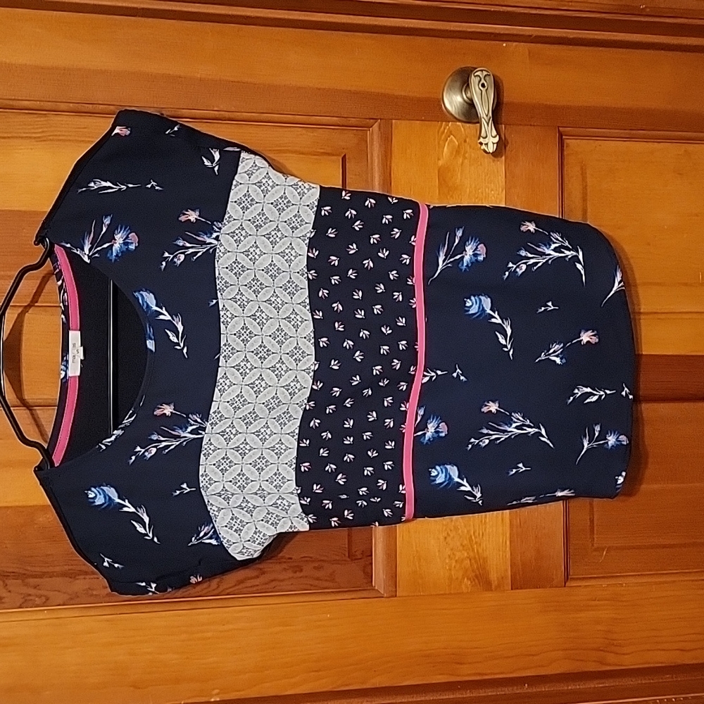 Maurices floral print shirt
